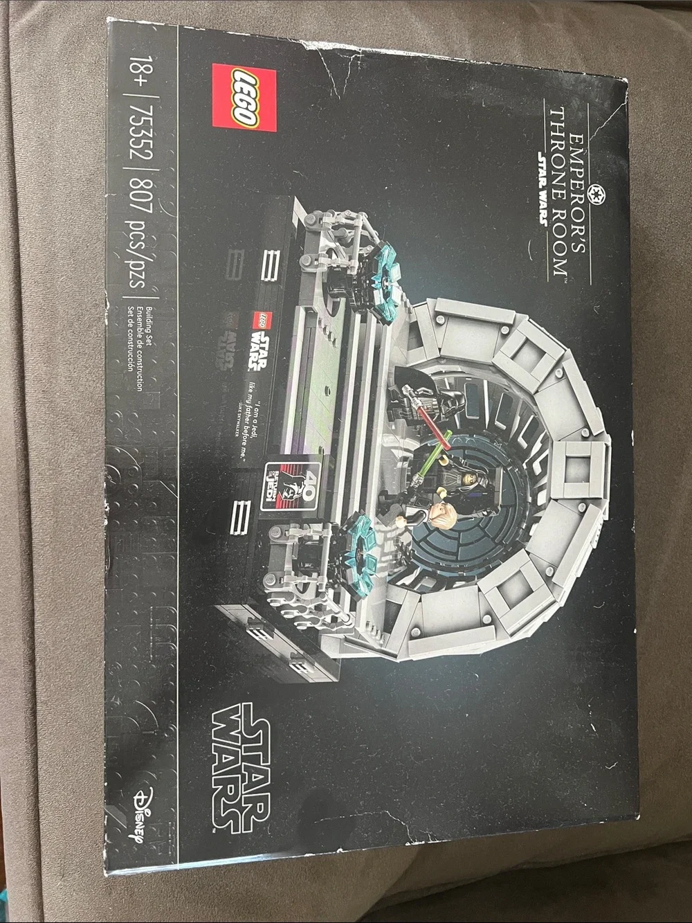 LEGO Star Wars Emperor's Throne Room Playset - Black, Gray, Teal
